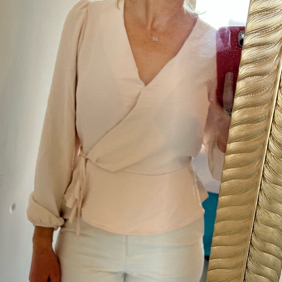 Beige wrap top with drawstring waist sz S - Picture 2 of 7